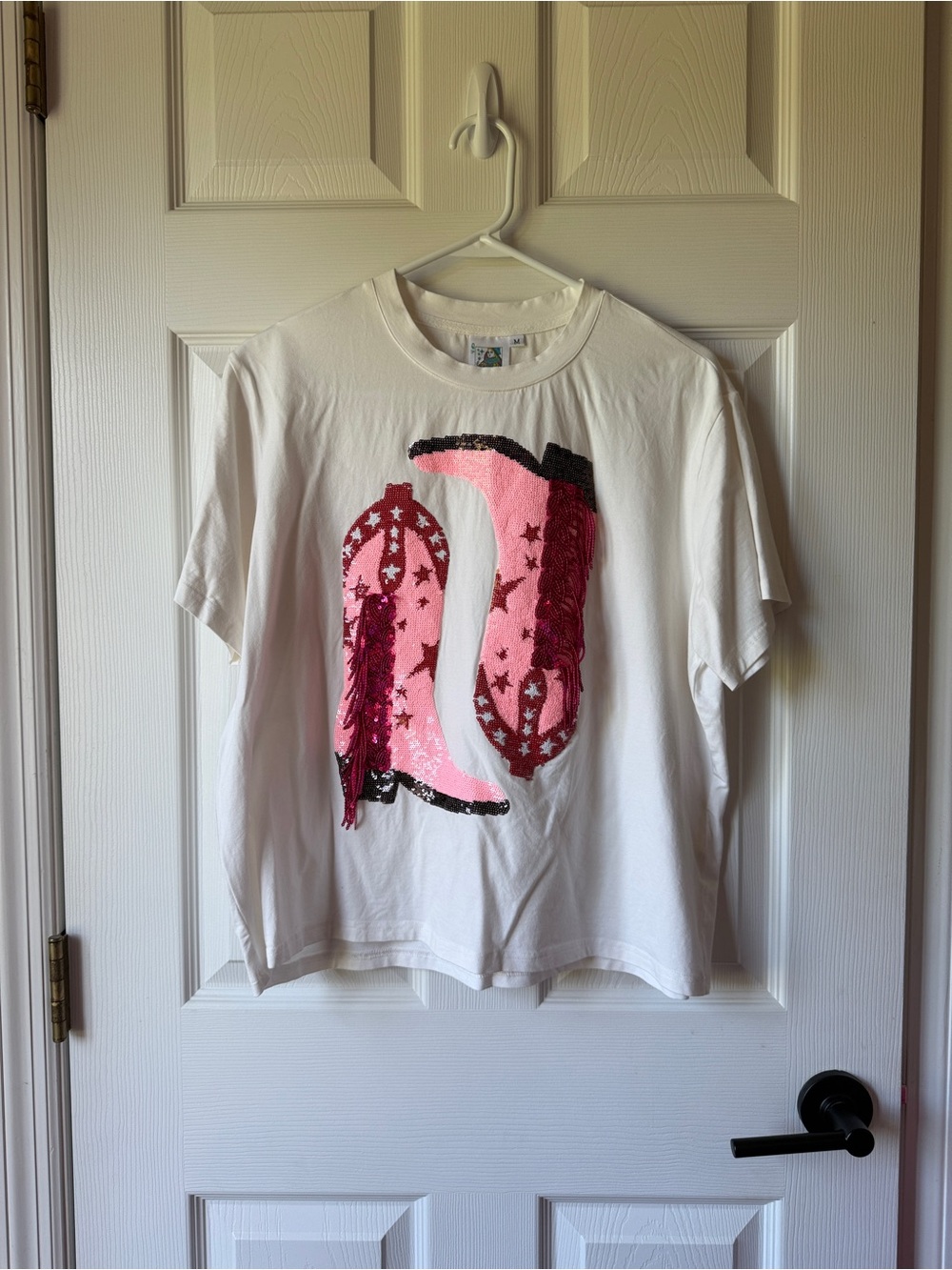 QUEEN OF SPARKLES White Tee with Pink Sequin Boot Graphic - Medium
